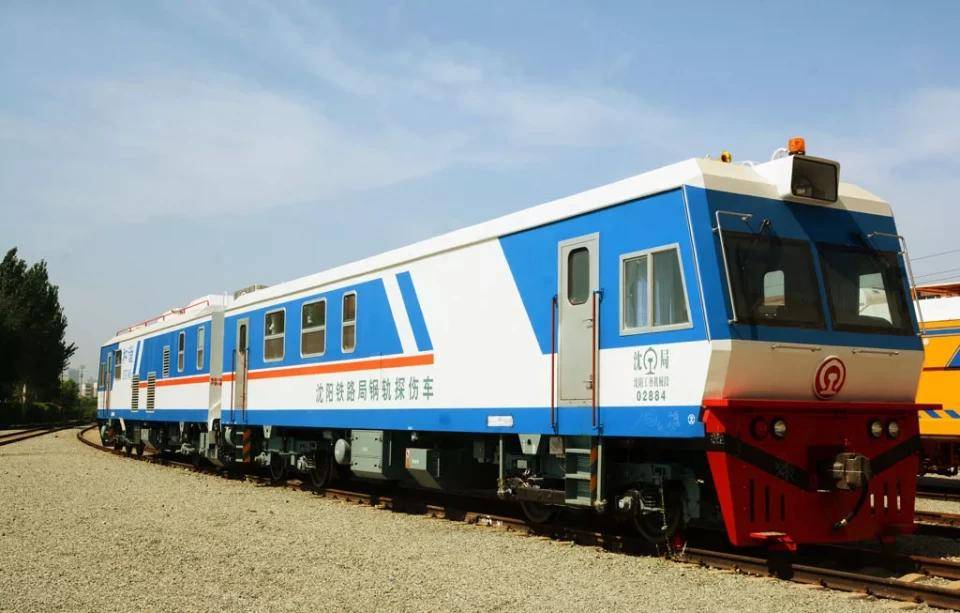 铁路的历史:从蒸汽机车,内燃机车,电力机车到时速350公里的高速动车
