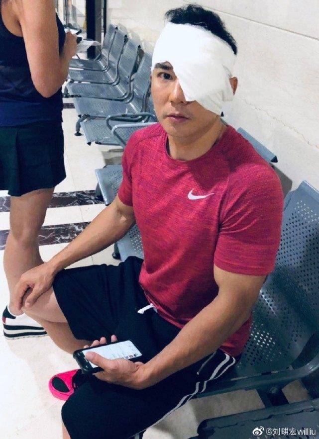 儿子打球受伤缝五针，刘畊宏发文晒照满是心疼