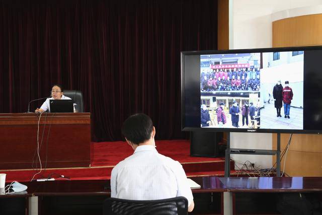 太原市中心医院支援湖北医疗队员走进市政府进行事迹宣讲