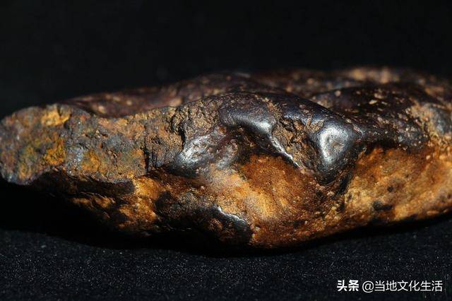 五彩陨石多少钱一克,陨石为什么值钱 -[气泡说说]