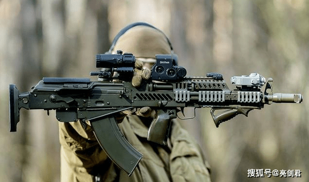 重机枪排名2020_使命召唤手游枪械排名2020(2)