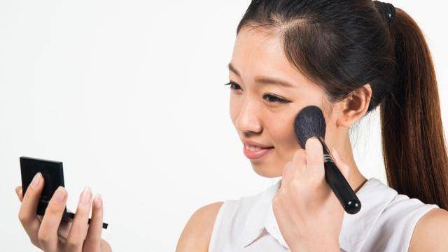 原创雌激素即将见底的女人4个症状或一目了然别视若无睹