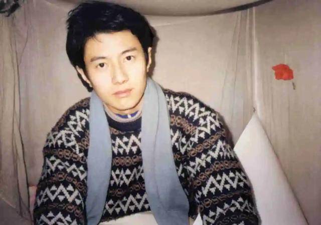 郑钧曾是摇滚圈木村拓哉却为刘芸剪去一头长发