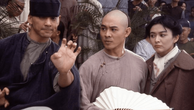 原创1993年李连杰拍《方世玉》,赵文卓不懂表演,导演支招:斜眼看人