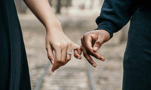 原创出轨感情破裂怎么修复?出轨如何修复夫妻感情