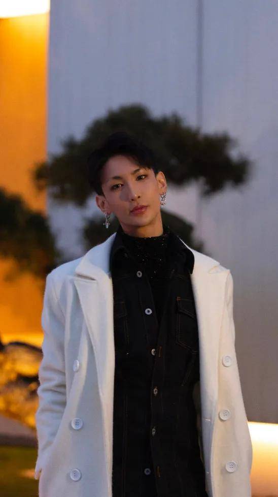 百变龙妈千面野 Sisters