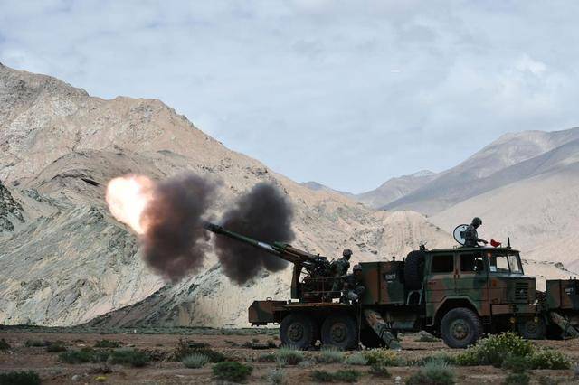 高原利器，新型国产卡车炮再亮相，相比老型号