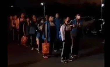 模样|有中国学生最真实的模样，看到哪张你哭了？高三教室里的30张偷拍照