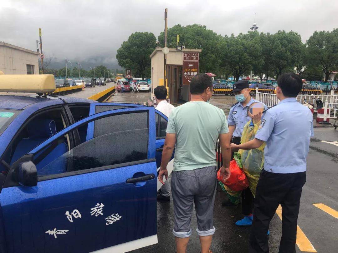 宿松九旬老太与九华山的不解之情!5年来多次欲