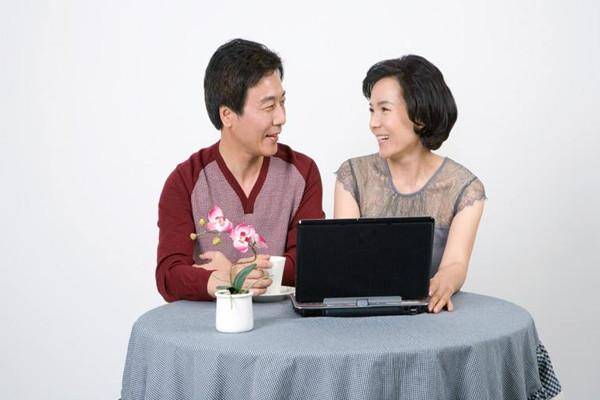 牙齿|还沉迷这四件事，注定晚景凄凉人到五十
