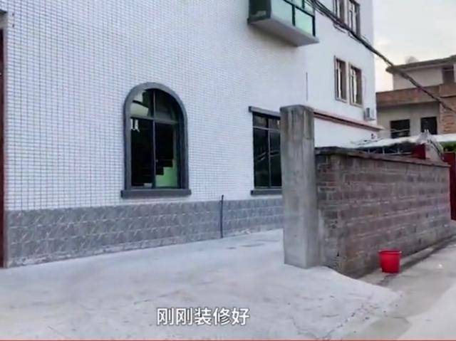 广东2男孩车内窒息，家属要车主担责：没关车门，不然孩子进不去