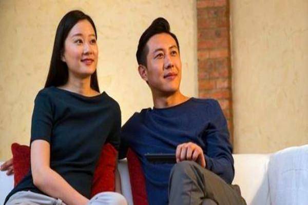 牙齿|还沉迷这四件事，注定晚景凄凉人到五十