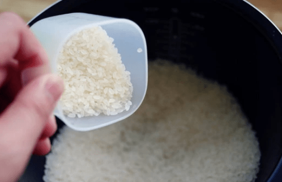 大米饭怎么蒸出来粒粒分明 0dadfdae0ea04a04889c939ec542cbca.png