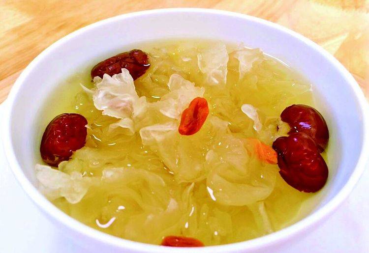银耳怎么洗干净的方法 3d0b50cf8dc346229ffa1a4b84ef3726.jpeg
