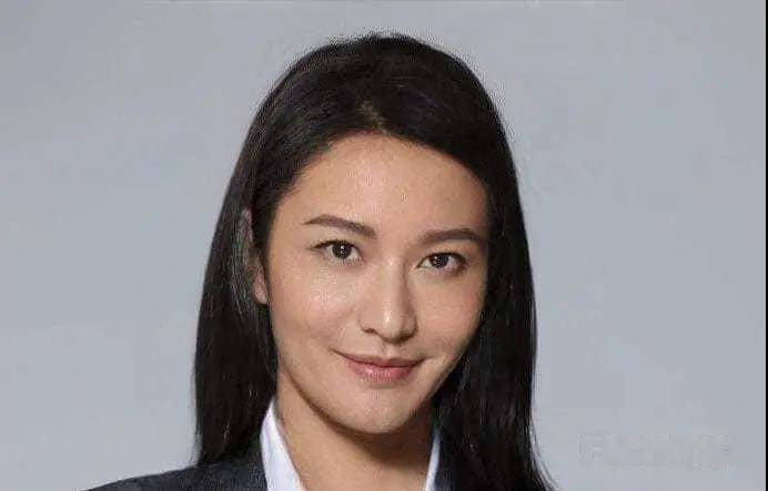 苏琪的小妹妹王祖蓝哎呦喂谢霆锋mv成龙老大姐小眼美女富态的大眼美女