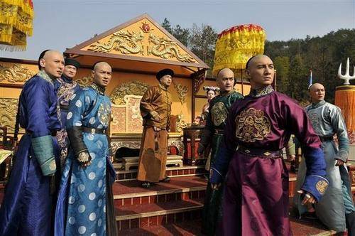 十二阿哥胤祹笔误,险揭破"甄嬛"老底,雍正怒斥:必须一