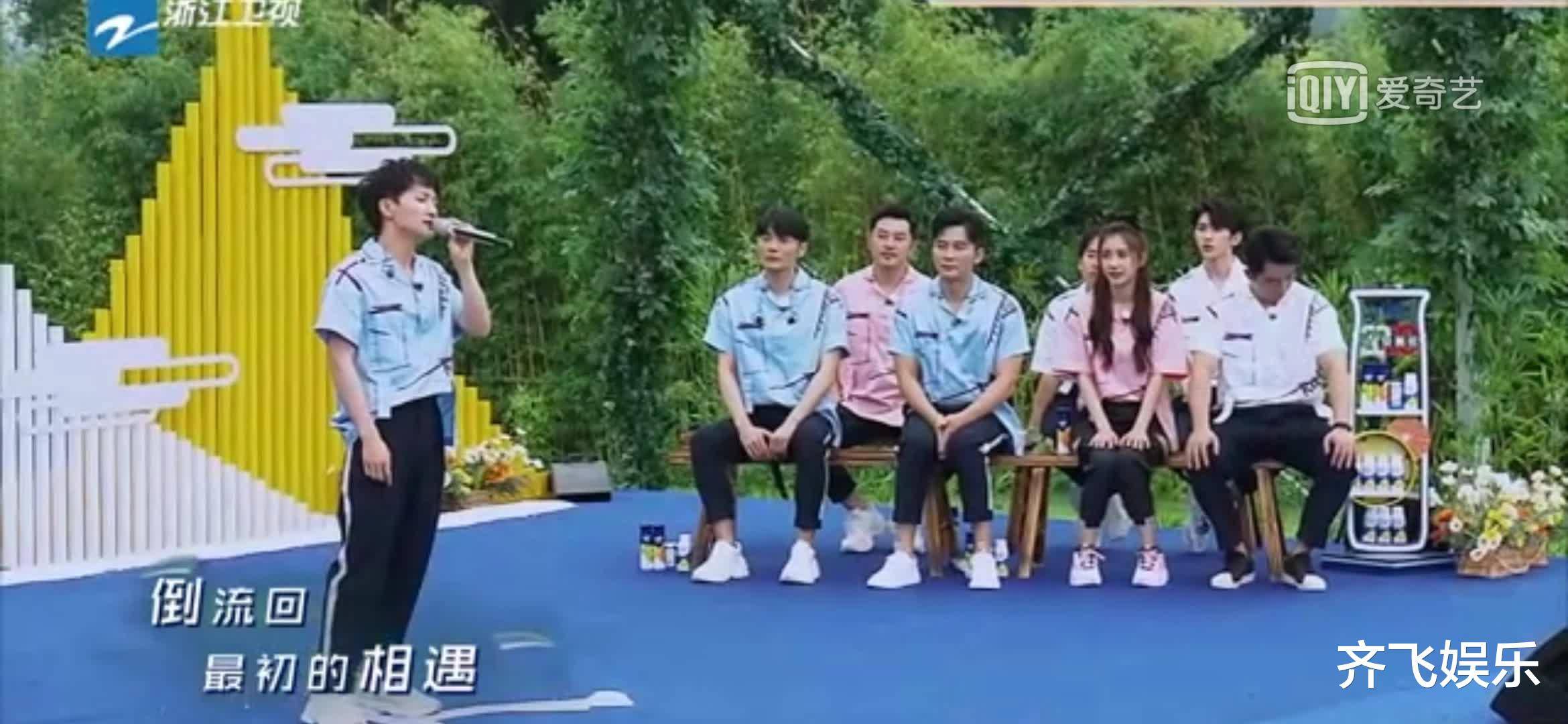 周深参加《奔跑吧》深情献唱让baby,蔡徐坤赞赏不绝!