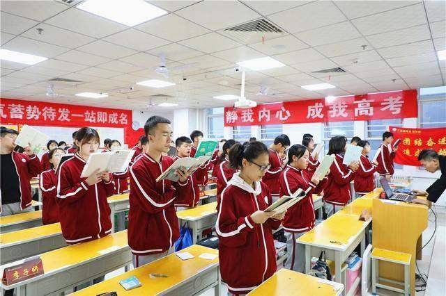 平时成绩|却一到高考超常发挥,成为黑马?为什么有的学生平时成绩很一般