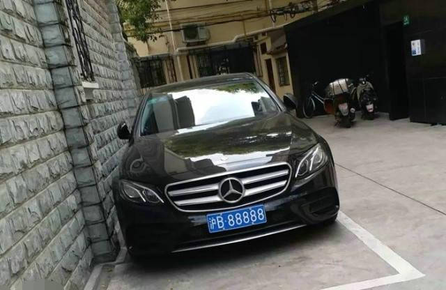 奔驰s600l_奔驰s600l婚车装饰_奔驰s600l报价