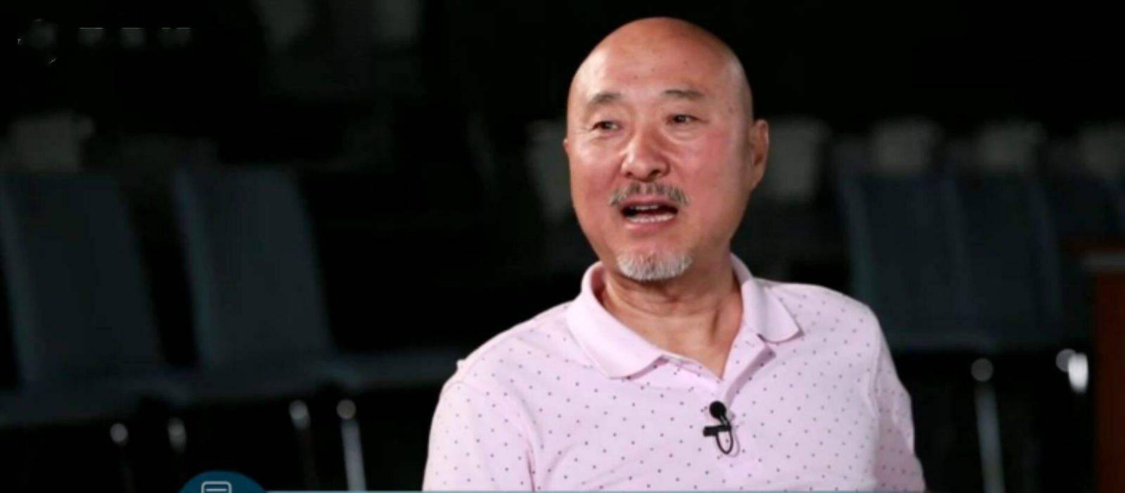 春晚小品“鼻祖”陈佩斯，惹恼央妈隐退22年，如