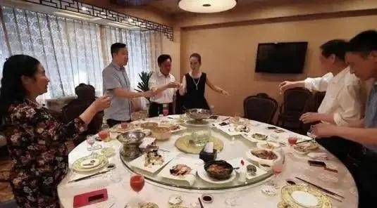 夏天,这种水果要多吃,尤其是喝酒前吃一点,酸甜可口还不易醉酒
