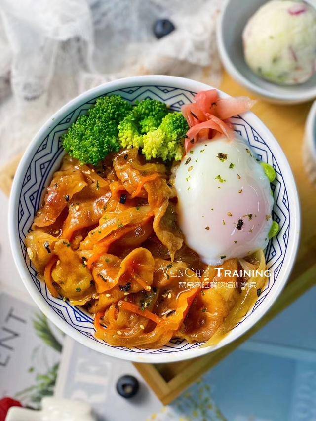 【日式温泉蛋牛丼】一碗来自日本的盖浇饭