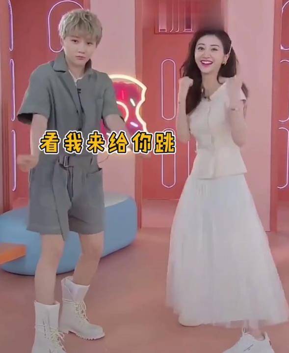 刘雨昕qq最新单曲是真的刘雨昕qq才
