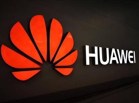 华为Mate 40再曝新料：或将无缘屏下摄像头方案！