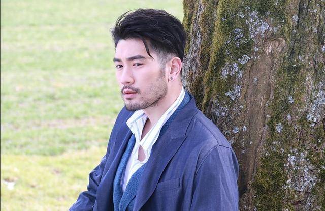 原创高以翔最后一部戏,把绅士范演绎得淋漓尽致,最后的镜头令人难忘