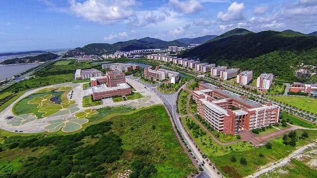 贵贵|疑问！你会读民办本科么？学费贵贵贵贵贵贵！