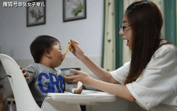 宝宝|小孩子吃不多的，只要孩子愿意吃，就可以喂，真的么？老人说
