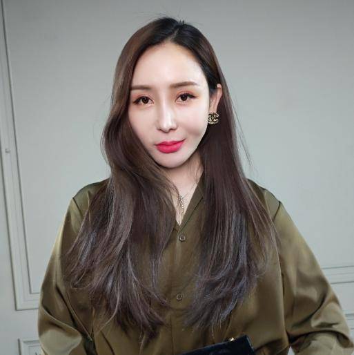 快手女主播排行榜_网曝“后妈”女主播疑似虐童直播,快手:已永久封禁该账号(2)