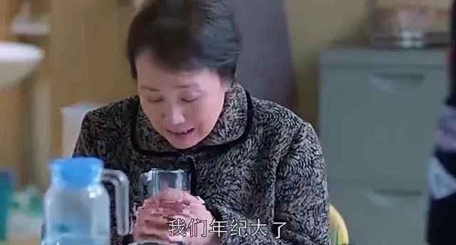 那些“懂事”到令人心疼的孩子背后，都有一对“有毒”的父母