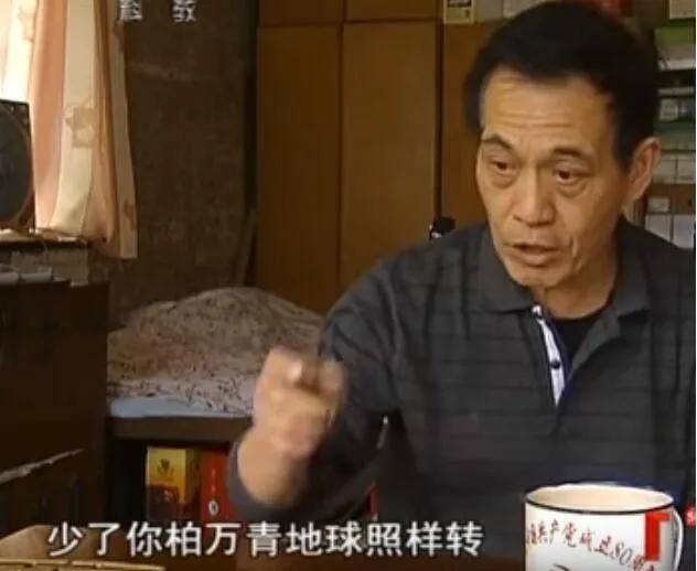 《新老娘舅》的名片柏万青敢说敢讲,可惜遗憾退出屏幕