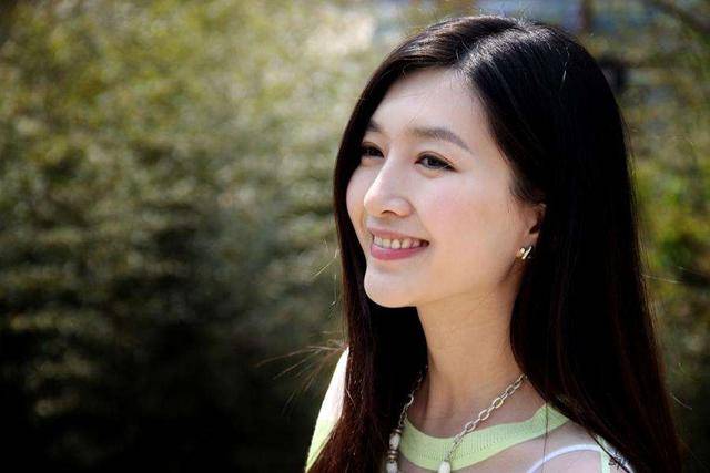 惋惜!曾偷拍江疏影被质问,胡歌解释。。。