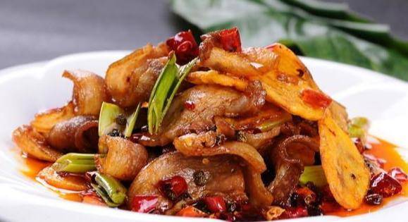 精选香辣回锅猪肉椒香青笋肉片豆干蒸腊肉翡翠拌菜家常做法