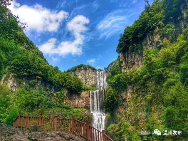 地址:温州市文成县百丈漈镇 泰顺红岩双瀑 双瀑有情,恰在朝朝暮暮