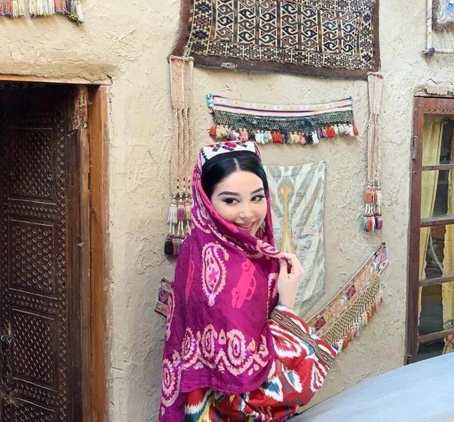 乌兹别克斯坦的九位高颜值女星,你认识几个?