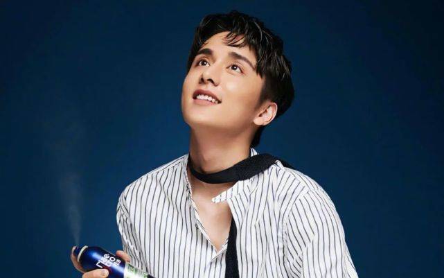 张新成|原创单纯可爱又演成智障！这到底偶像剧女主还是苦情剧的傻子新娘？