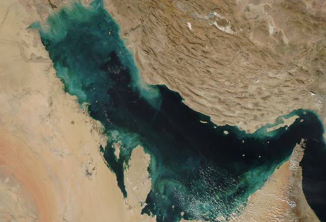 波斯湾边布满地下导弹基地？伊朗已经发出威胁