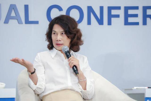 「战斗一姐」董明珠