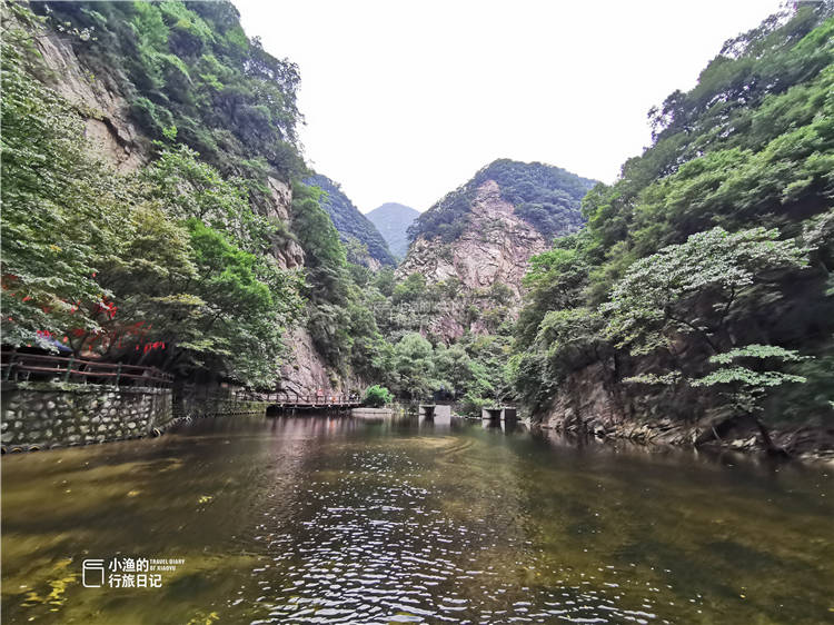 西安周边有不少适合休闲避暑的旅行地,今天,小渔要给大家介绍一个"