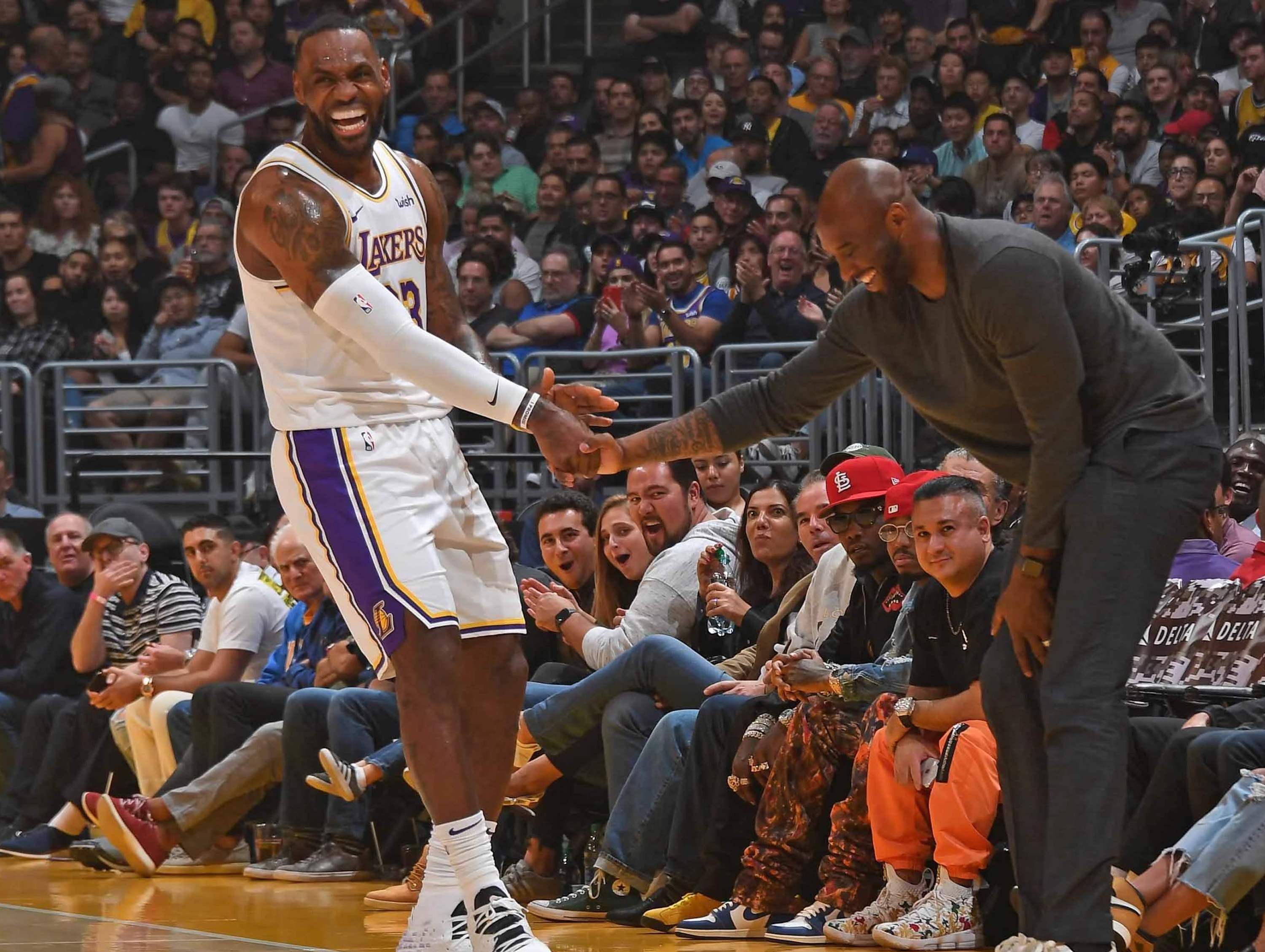 詹姆斯进入nba多久了 e2c0fa3d6e8244039771abf497ed19b6.jpeg