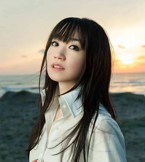 圈内人|恭喜！40岁知名女星突然宣布结婚，老公也是圈内人？