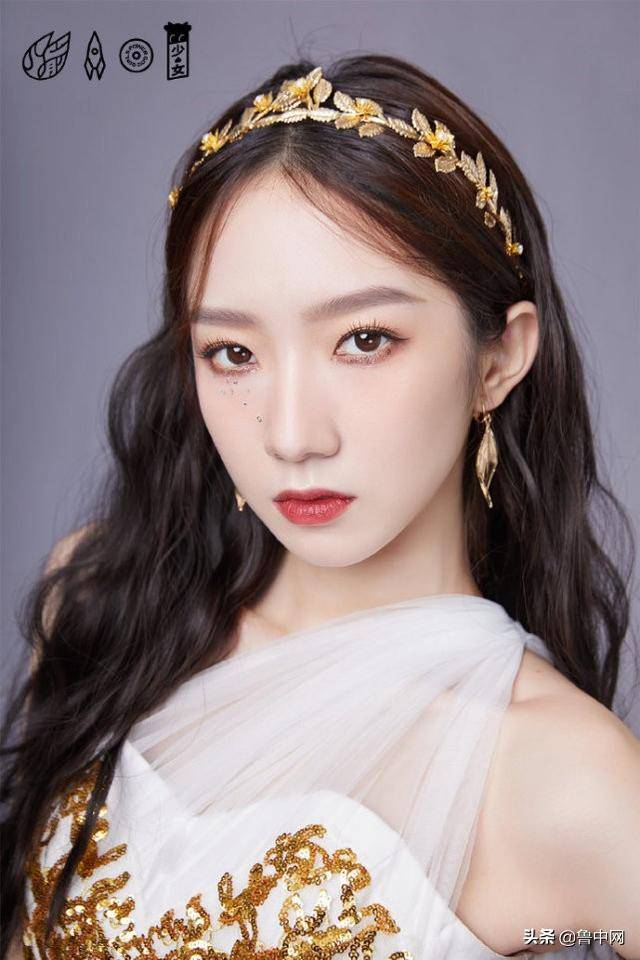 火箭少女|火箭少女101新造型曝光,你觉得谁的硬照最可?