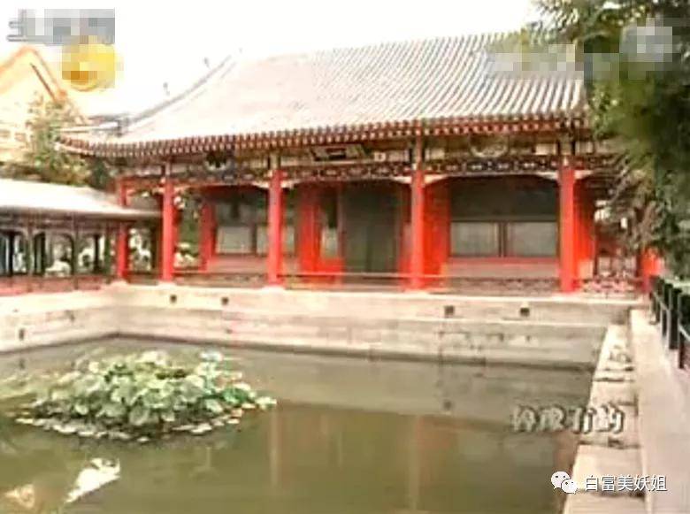 京城|晚晚唯一不敢艳压的女人！说她是京城第一名媛没人反对吧？