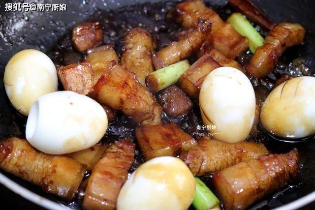 大火|很多人少做了这一步，难怪做出来油腻，看着都不想吃做红烧肉时