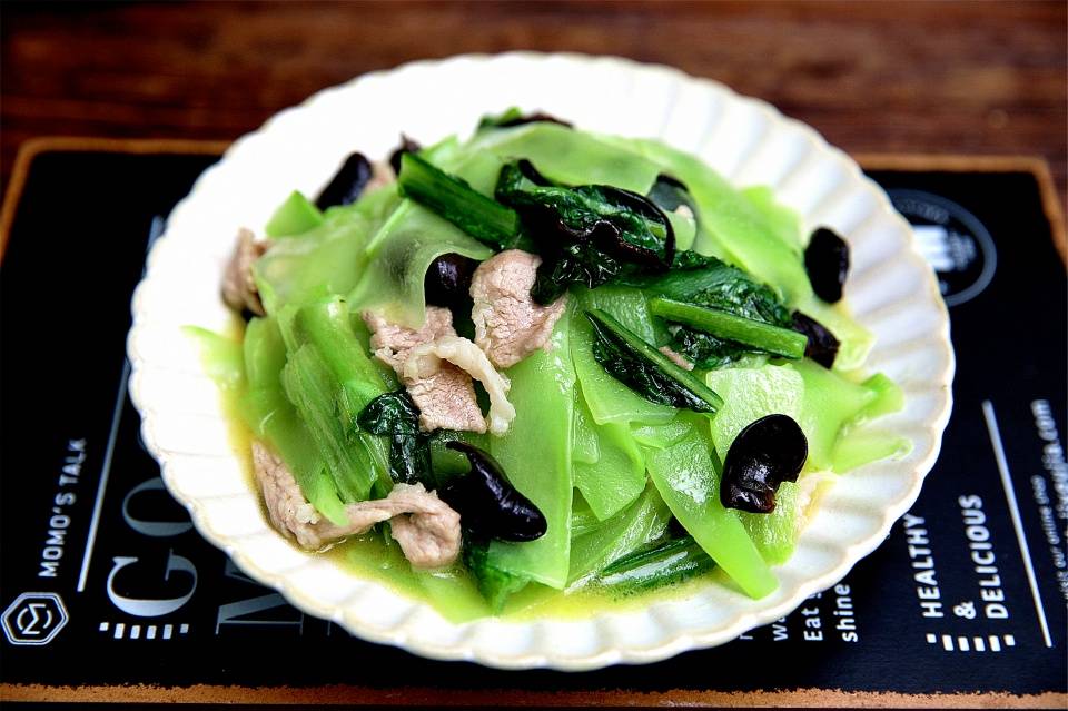 原创莴笋加它一起炒清脆爽口嫩滑入味美味又下饭好吃不长肉