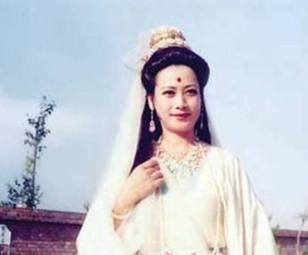 佛祖|灵山最有面子的人是谁？佛祖甘愿当侍从，老君也赠送法宝