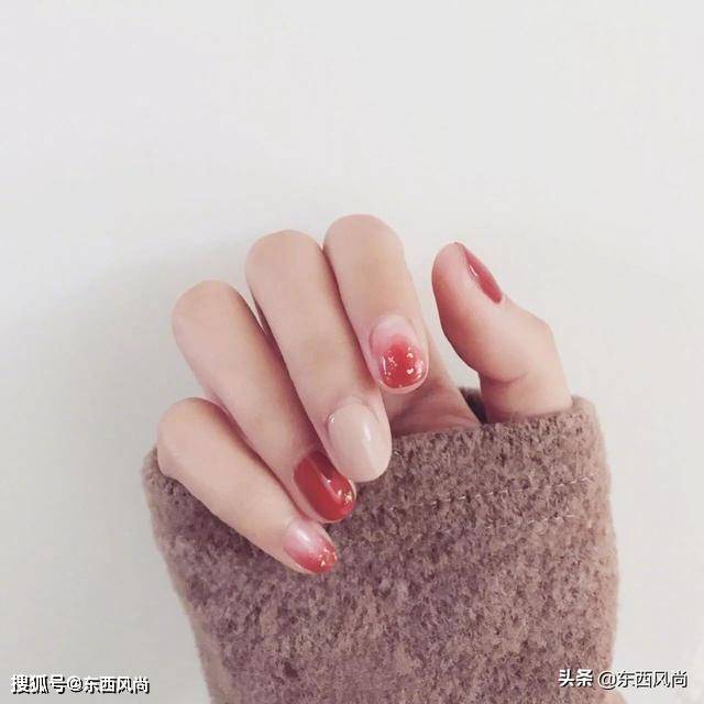 指甲|有个漂亮的美甲，不仅能提高指甲的气质，还能修饰手指更加漂亮